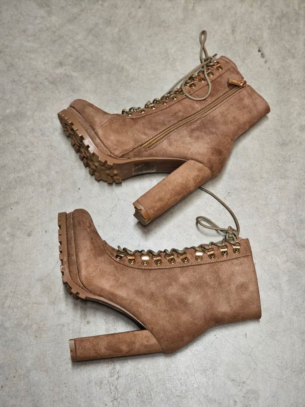 Faux Suede Lace-Up High Heel Platform Boots Taupe Womens Size 6.5 - Picture 6 of 15